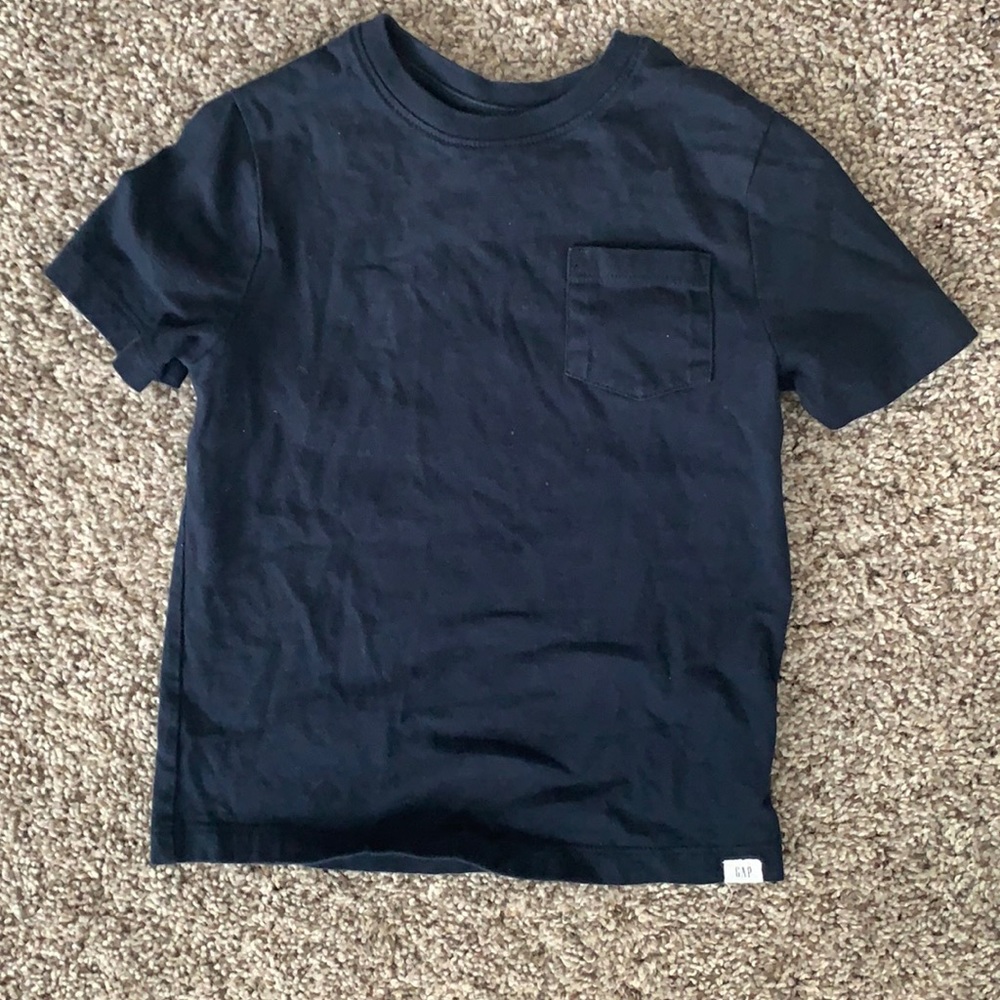 Boys baby Gap blue T, size 4t
